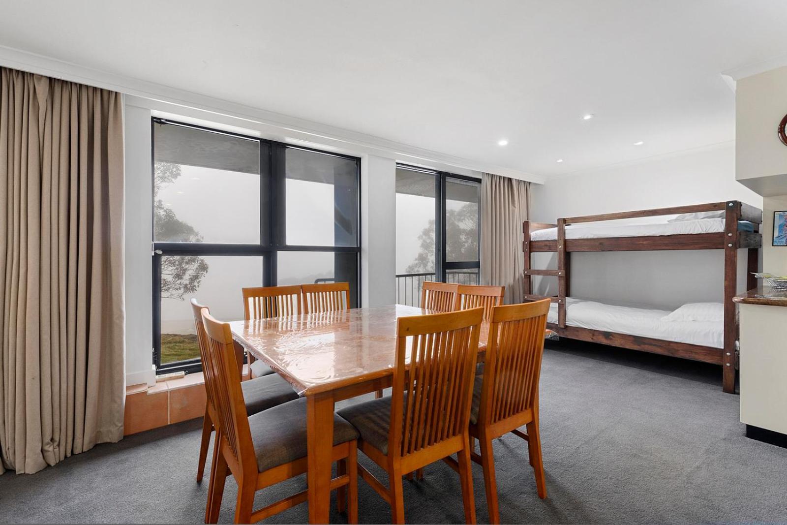 Chalet Apartments - Mt Buller Apartment Rentals Маунт Булер Стая снимка