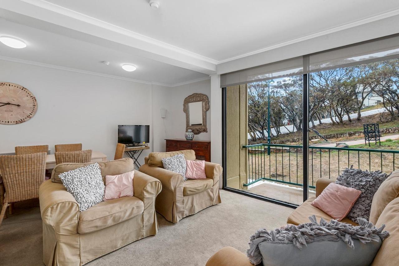 Chalet Apartments - Mt Buller Apartment Rentals Маунт Булер Стая снимка